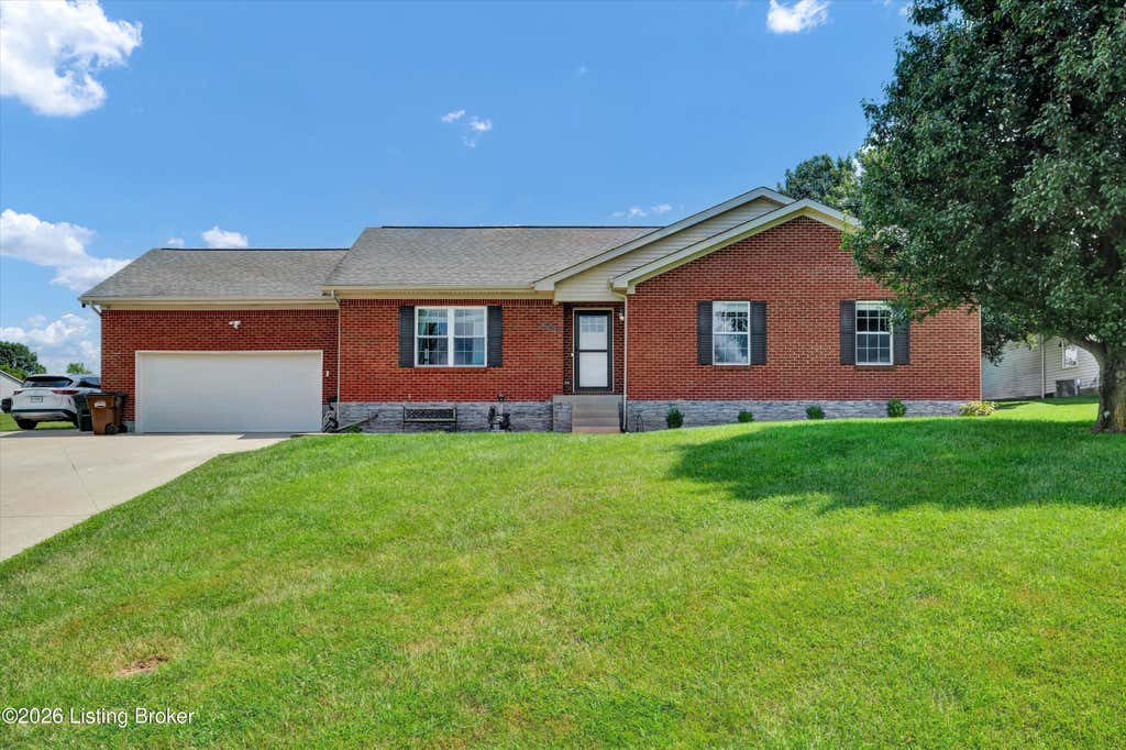 Photo of 193 Ashland Meadows Dr, Taylorsville, KY 40071 (MLS # 1725639)