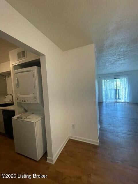 Photo of 3503 Lodge Ln #307, Louisville, KY 40218 (MLS # 1727667)