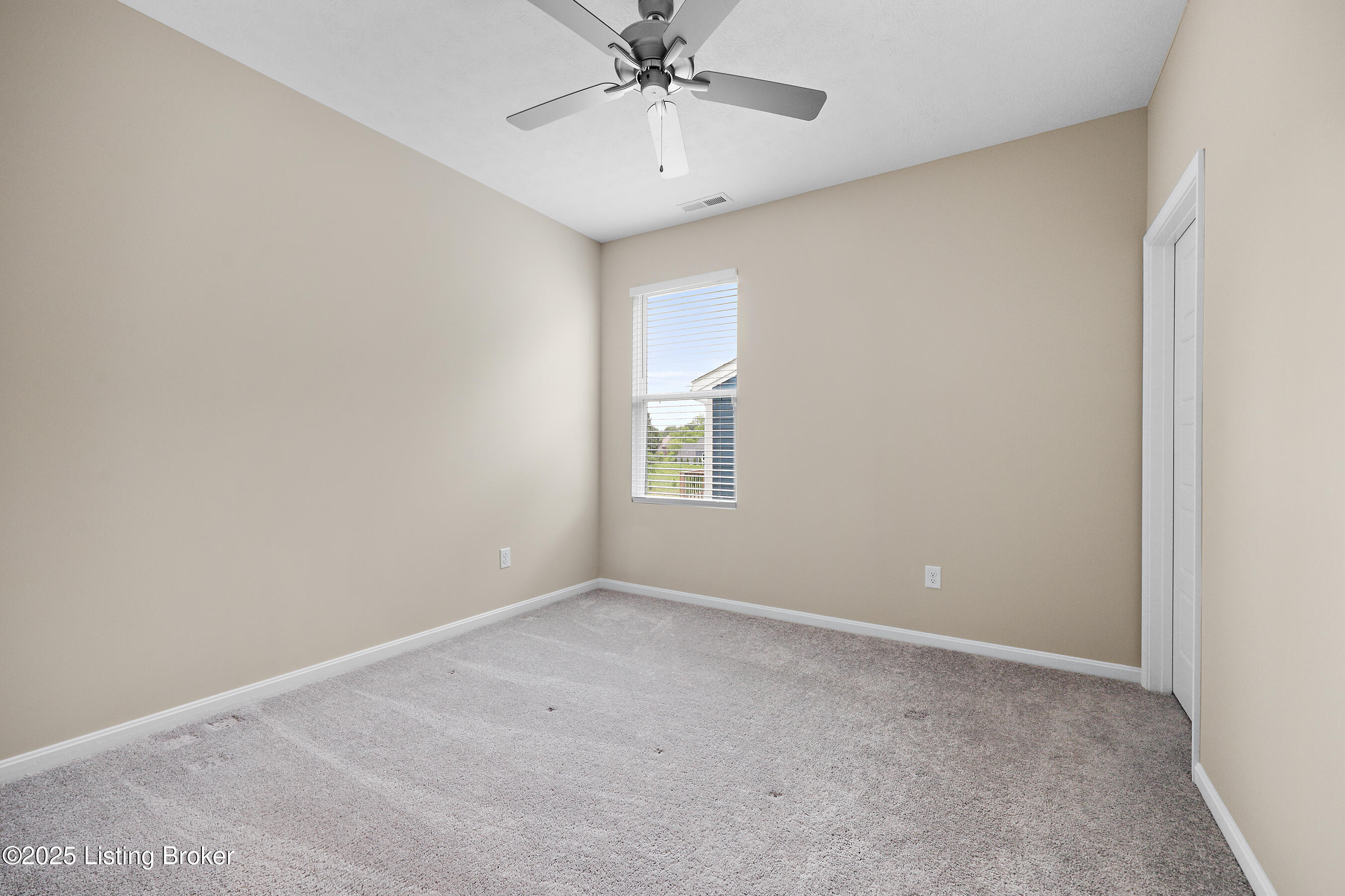 10516 Vista View Dr, Louisville, Pennsylvania image 38