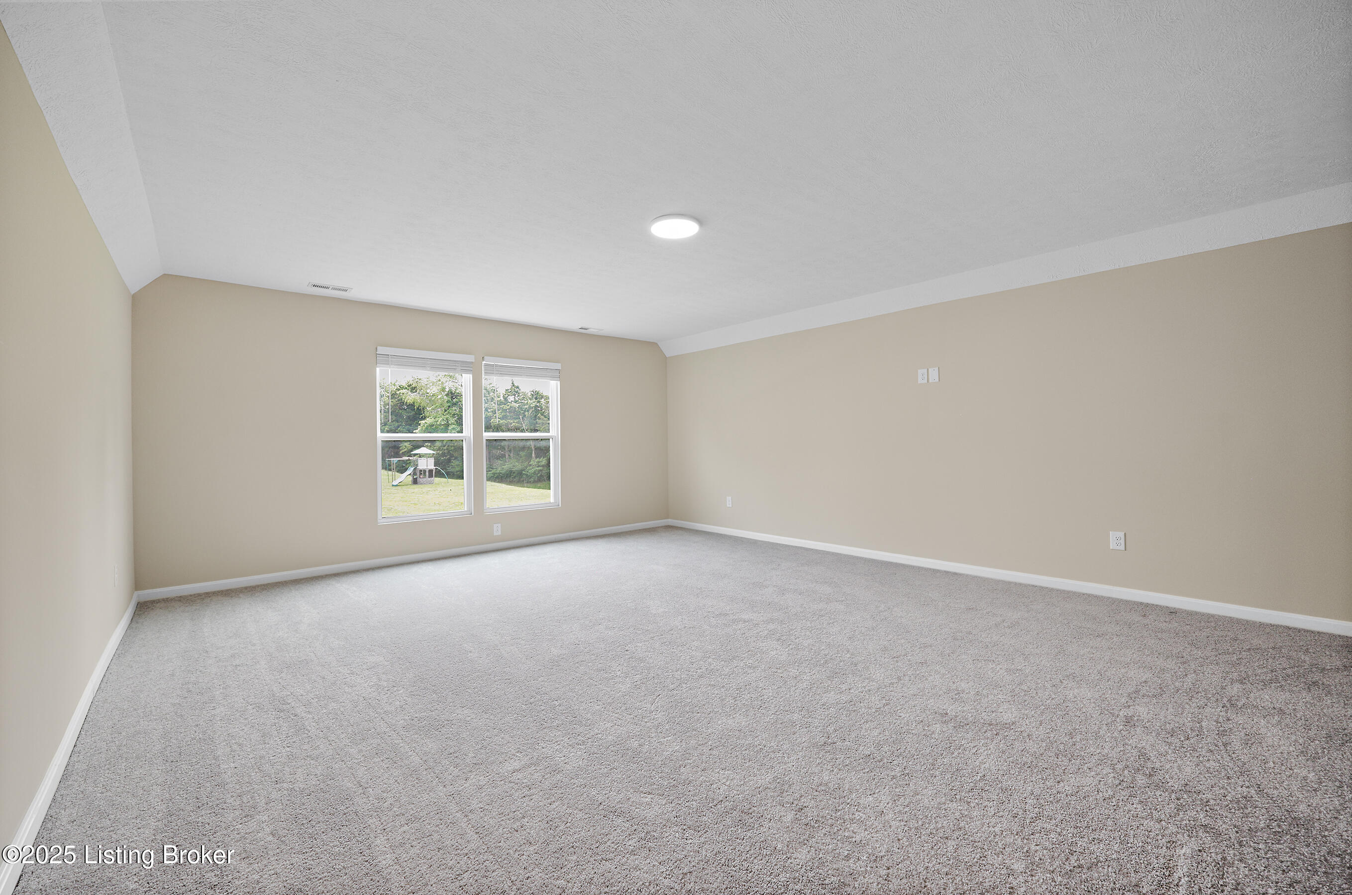 10516 Vista View Dr, Louisville, Pennsylvania image 32
