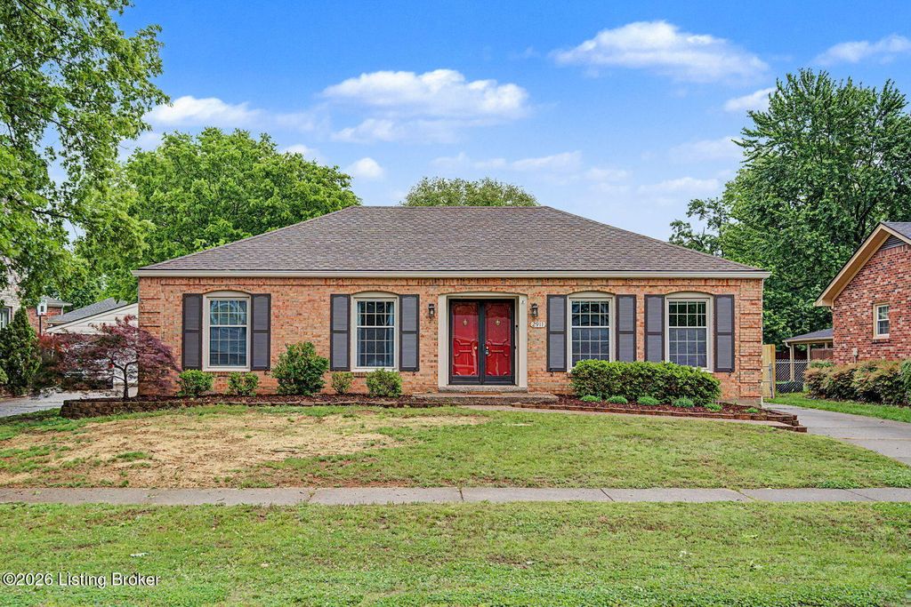 Photo of 2911 Lexham Rd, Louisville, KY 40220 (MLS # 1716526)
