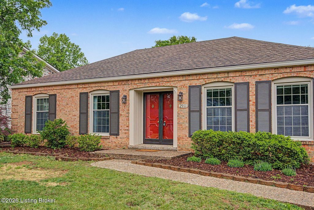 Photo of 2911 Lexham Rd, Louisville, KY 40220 (MLS # 1716526)