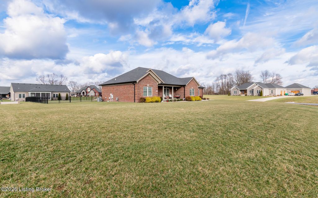 Photo of 130 Megan Dr, Shepherdsville, KY 40165 (MLS # 1706570)