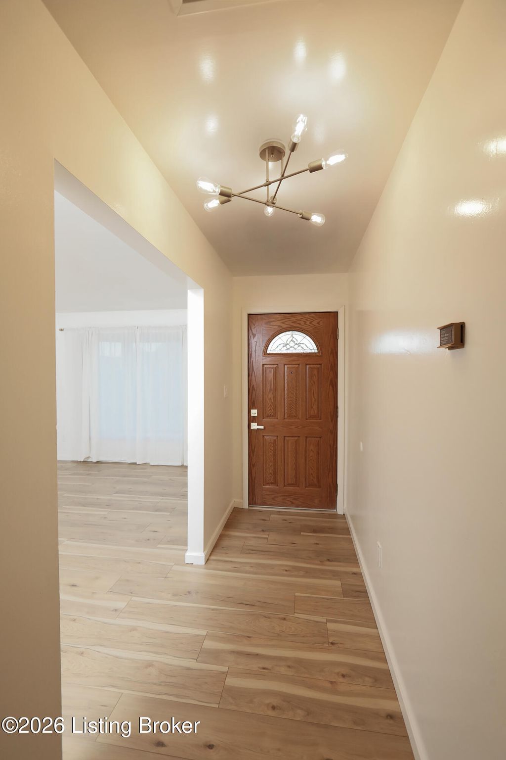 Photo of 2509 Paddock Ct, Louisville, KY 40216 (MLS # 1706403)