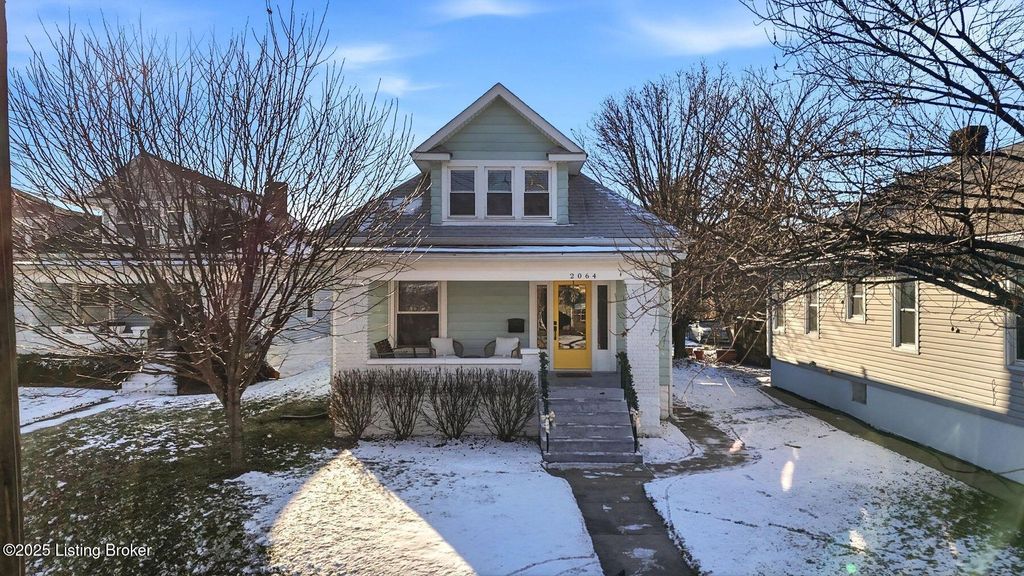 Photo of 2064 S Shelby St, Louisville, KY 40217 (MLS # 1705496)