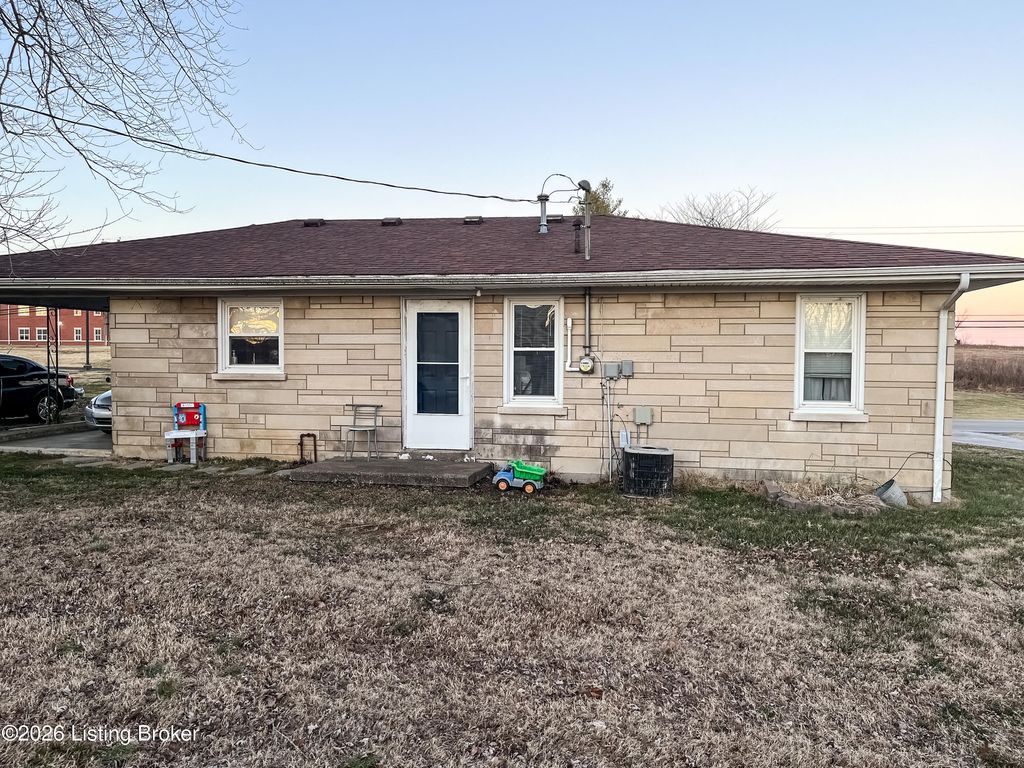 Photo of 407 Millerstown St, Clarkson, KY 42726 (MLS # 1707351)