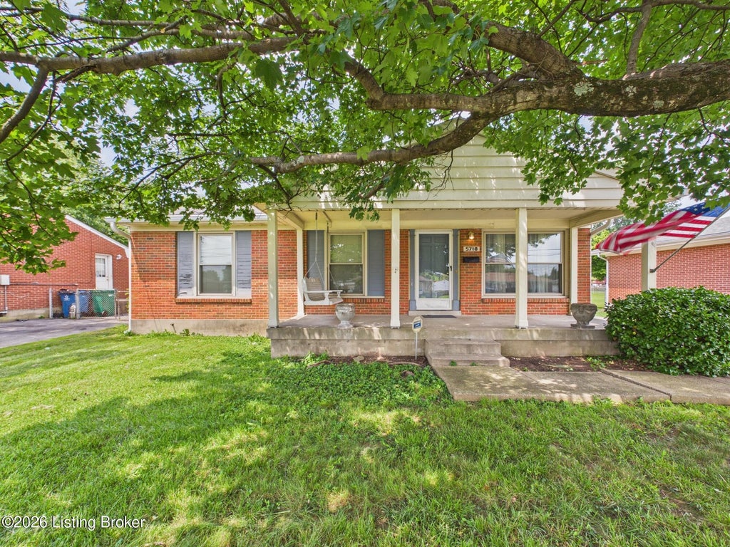 Photo of 5718 Elmer Ln, Louisville, KY 40214 (MLS # 1725705)