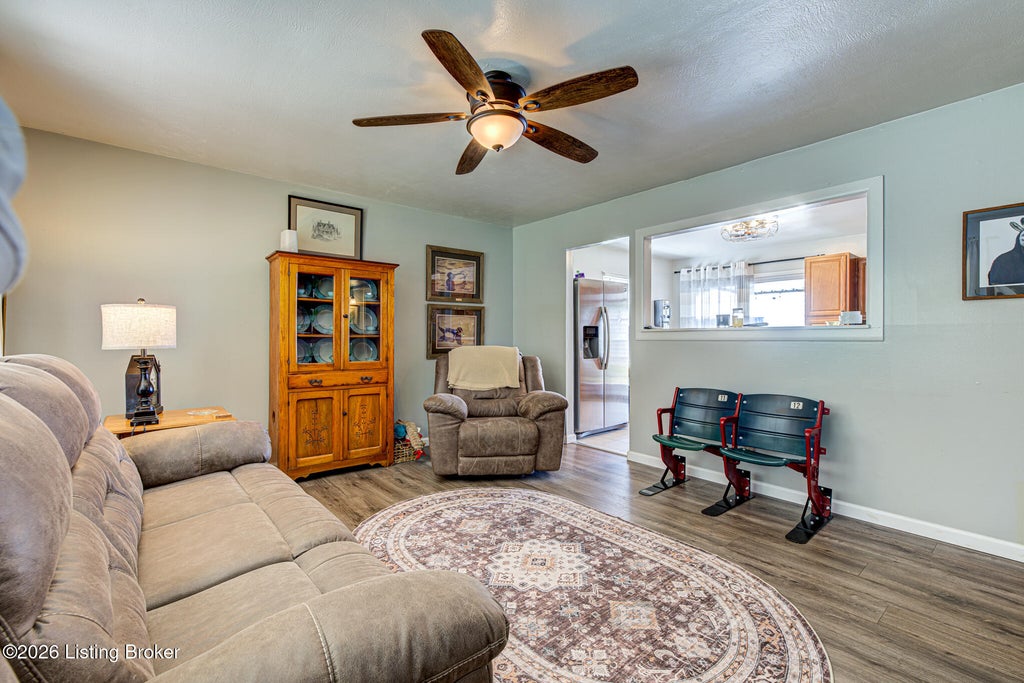 Photo of 13418 Kinross Blvd, Louisville, KY 40272 (MLS # 1730919)