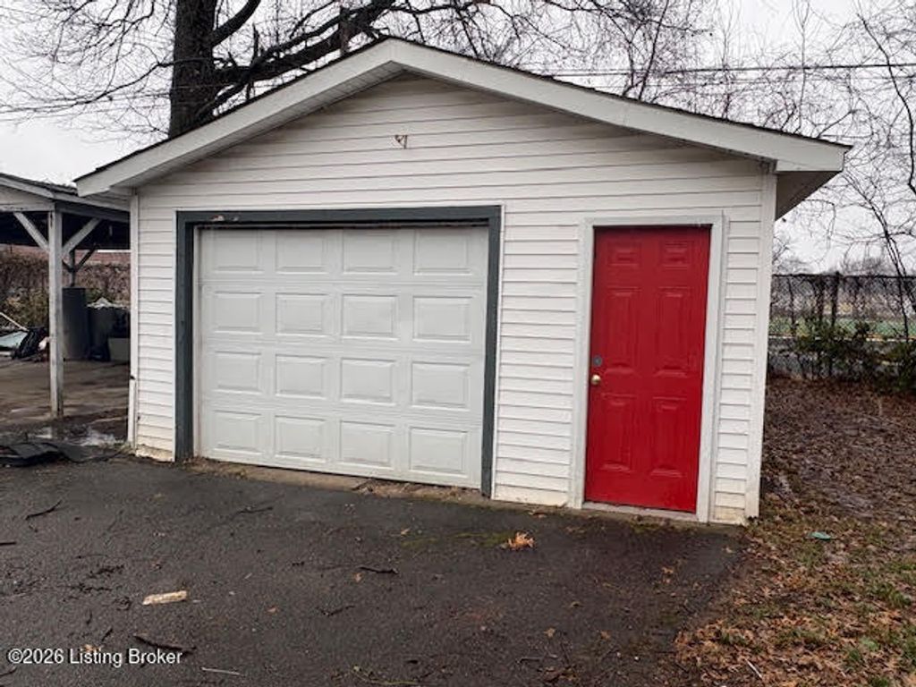 Photo of 309 S 41st St, Louisville, KY 40212 (MLS # 1711792)