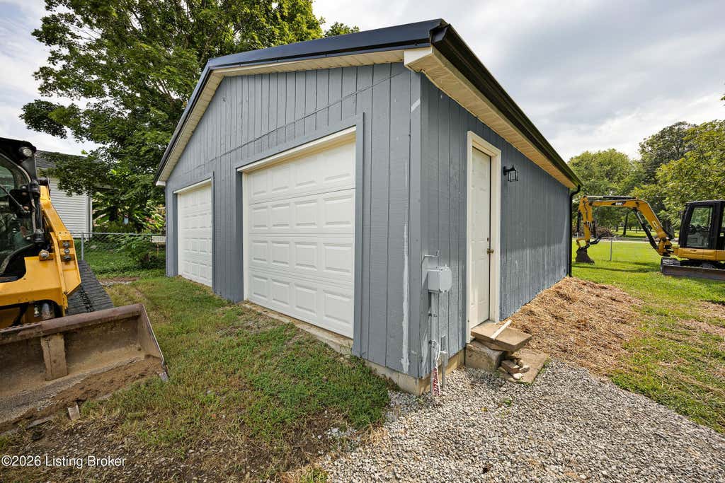Photo of 392 1st St, New Haven, KY 40051 (MLS # 1726399)