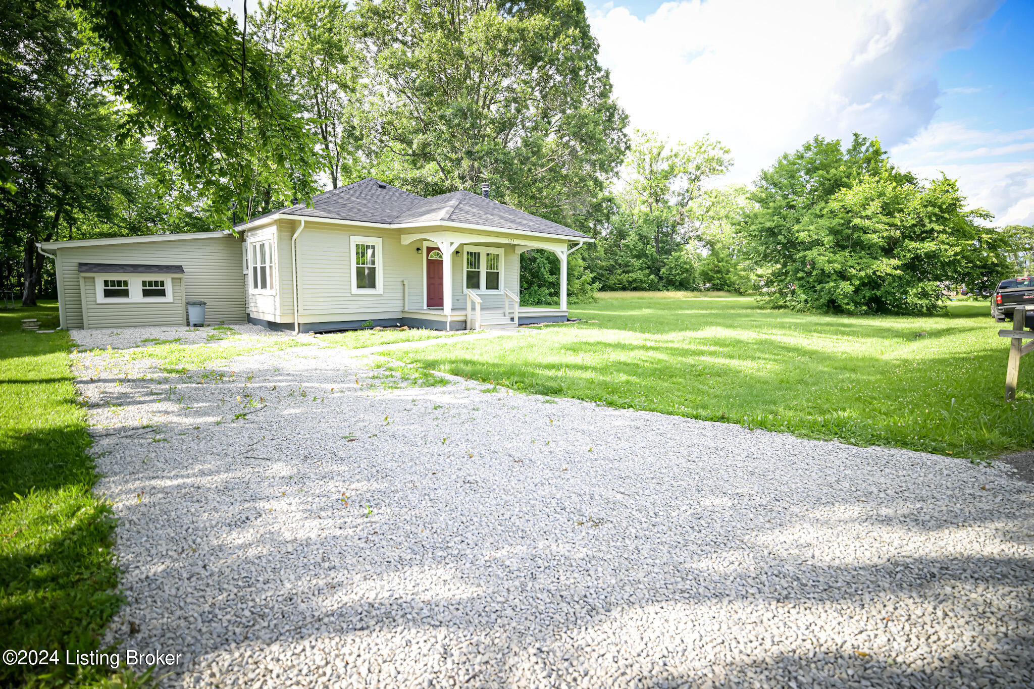 174 6th Ave, Shepherdsville, Kentucky image 2