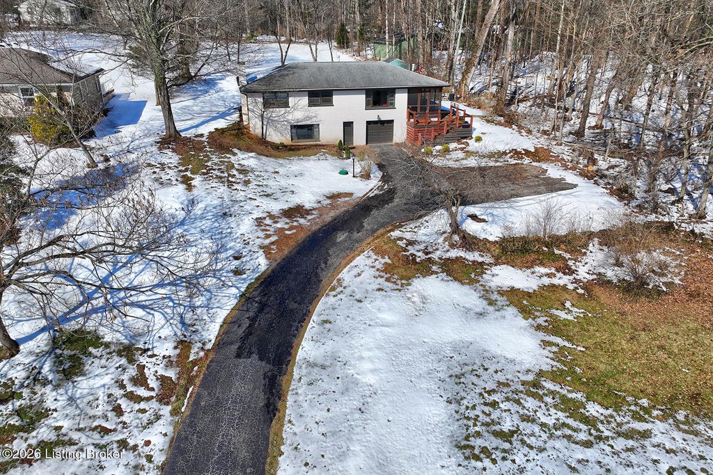 Photo of 416 Cherry Ln, Pewee Valley, KY 40056 (MLS # 1708867)