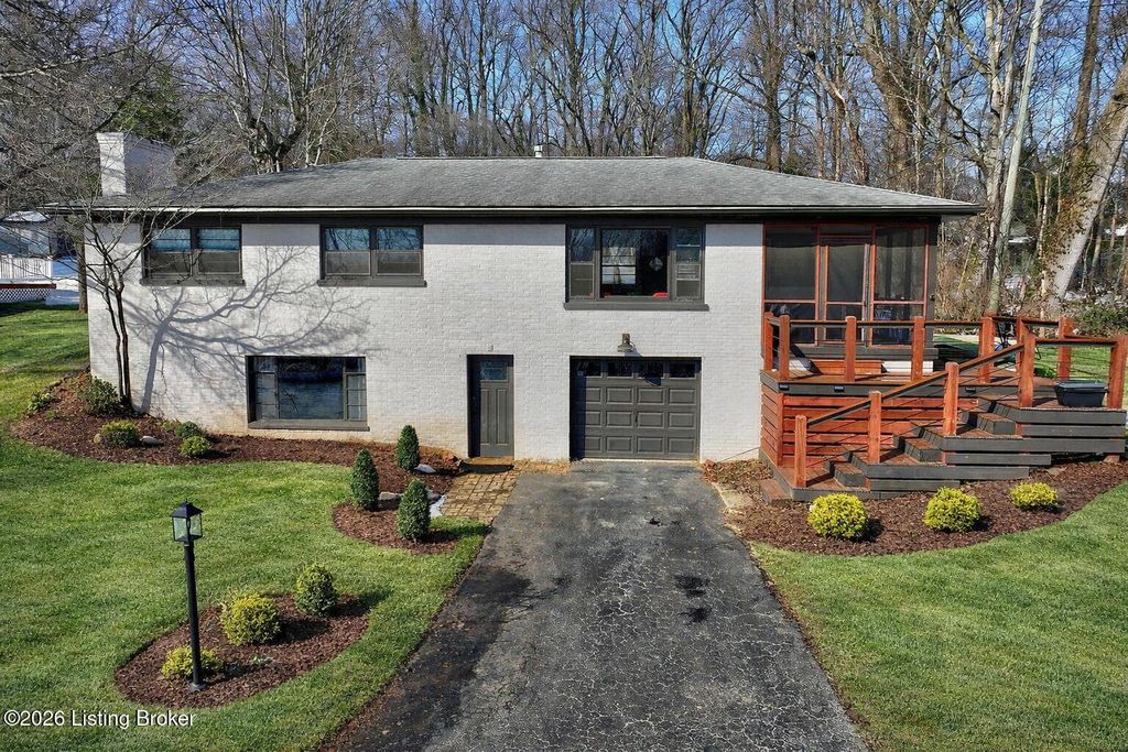 Photo of 416 Cherry Ln, Pewee Valley, KY 40056 (MLS # 1708867)