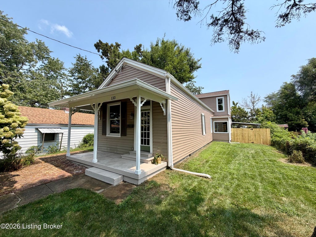 Photo of 133 Stevenson Ave, Louisville, KY 40206 (MLS # 1725907)