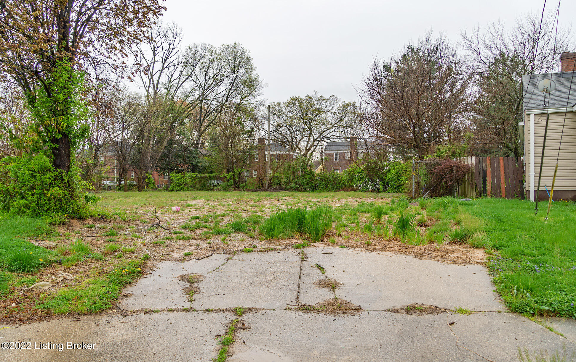 1825 S 24th St, Louisville, Kentucky image 1