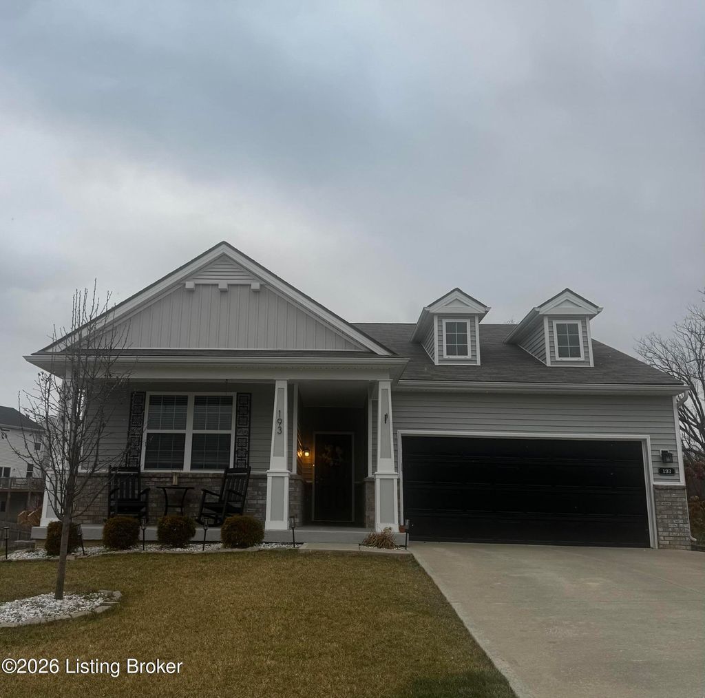 Photo of 193 Ardmore Crossing Dr, Shelbyville, KY 40065 (MLS # 1709795)