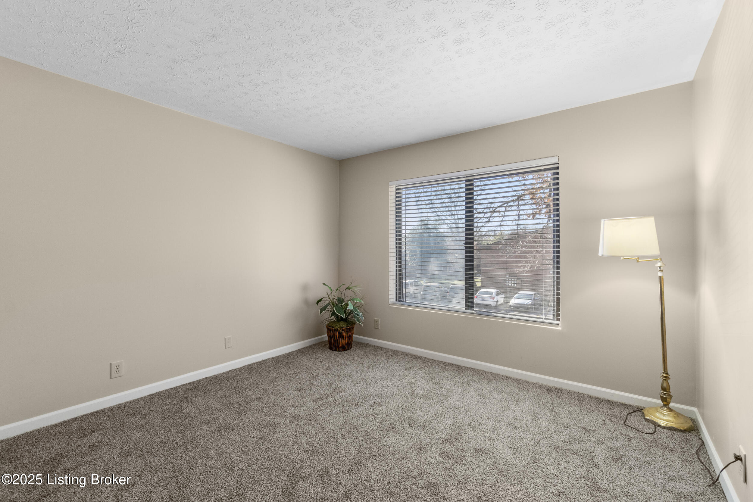 7098 Wildwood Cir #APT 24, Louisville, Kentucky image 16