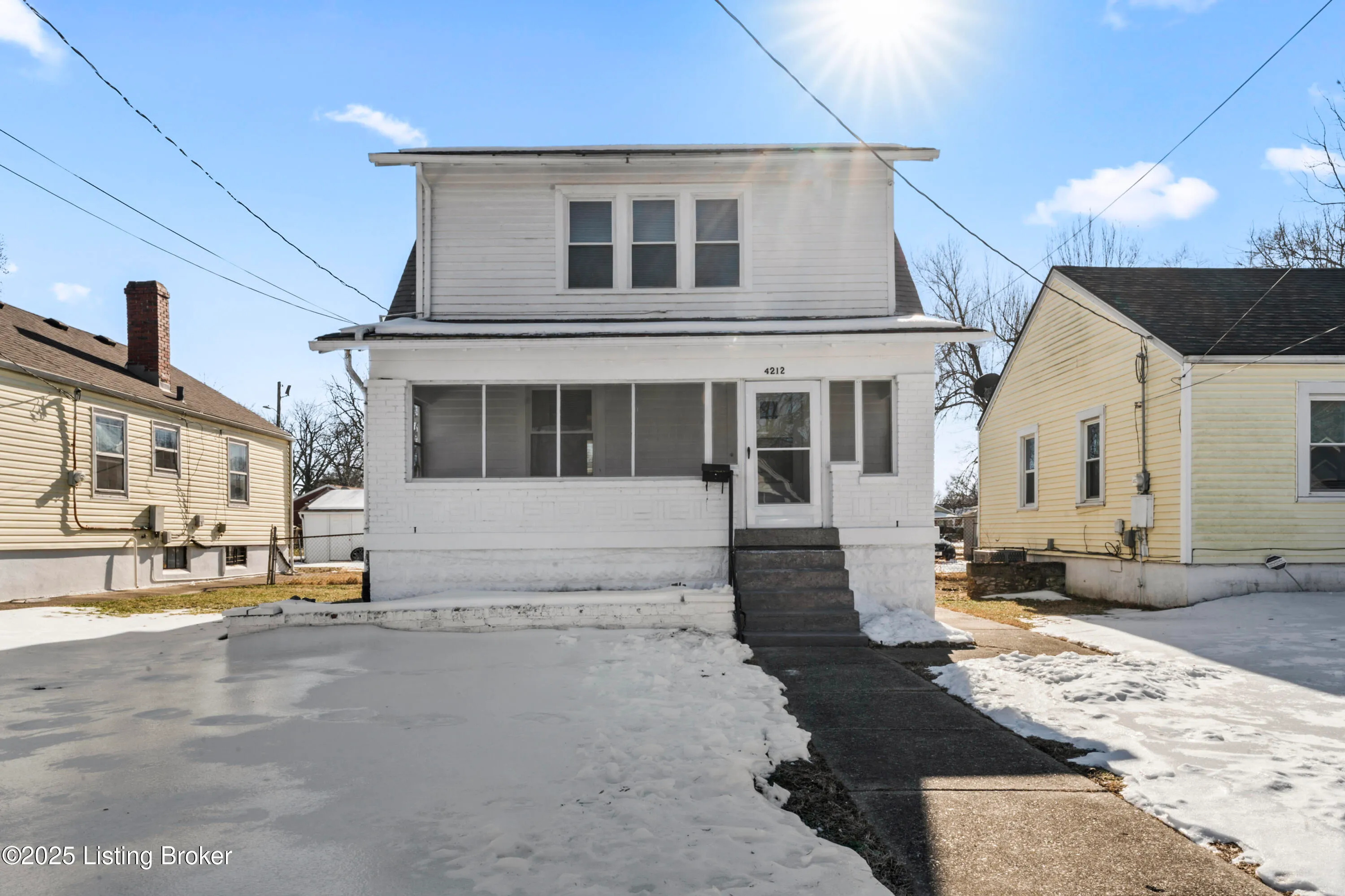 Louisville, Kentucky 40211, United States, 2 Bedrooms Bedrooms, ,2 BathroomsBathrooms,Residential,Active,23031