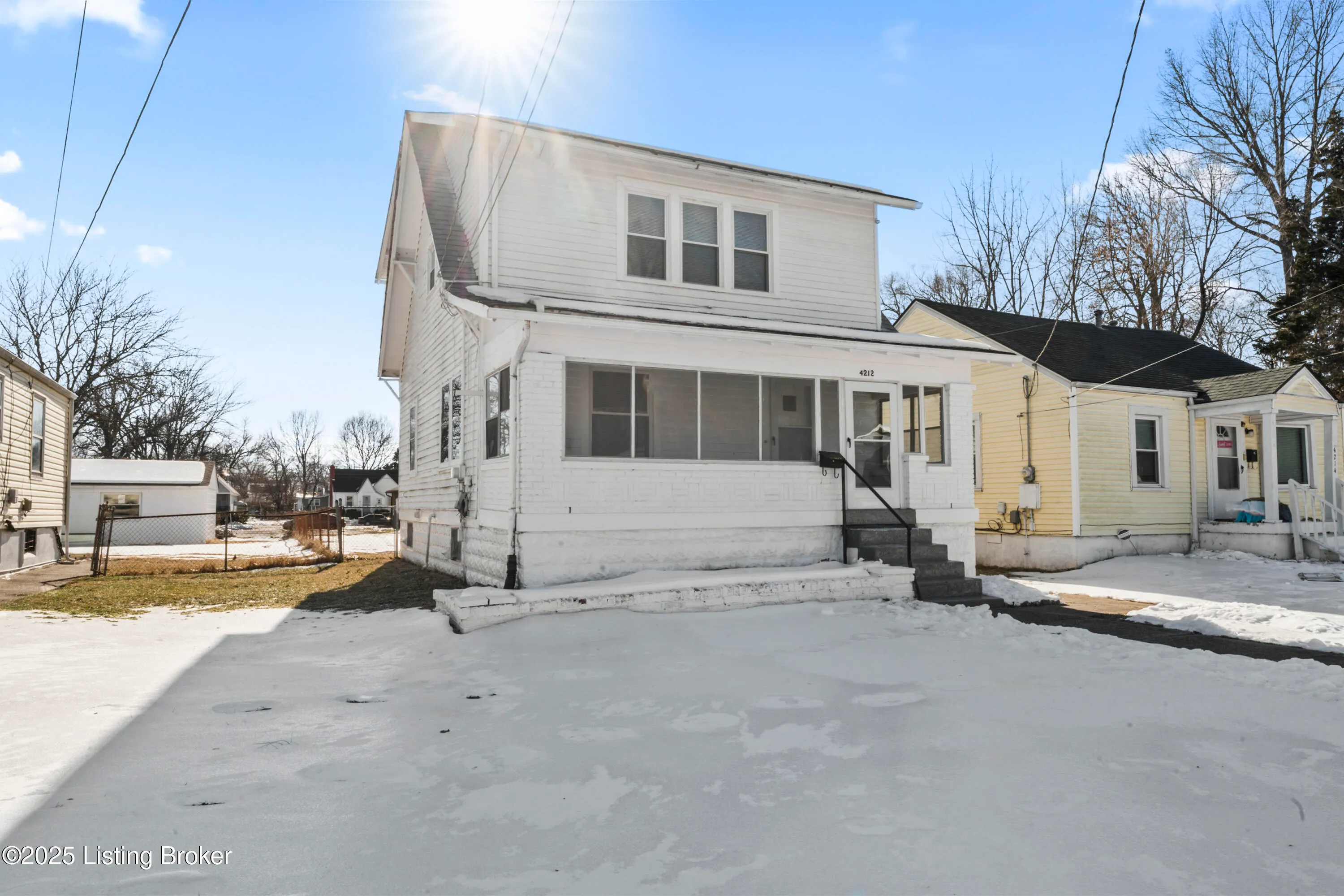 Louisville, Kentucky 40211, United States, 2 Bedrooms Bedrooms, ,2 BathroomsBathrooms,Residential,Active,23031