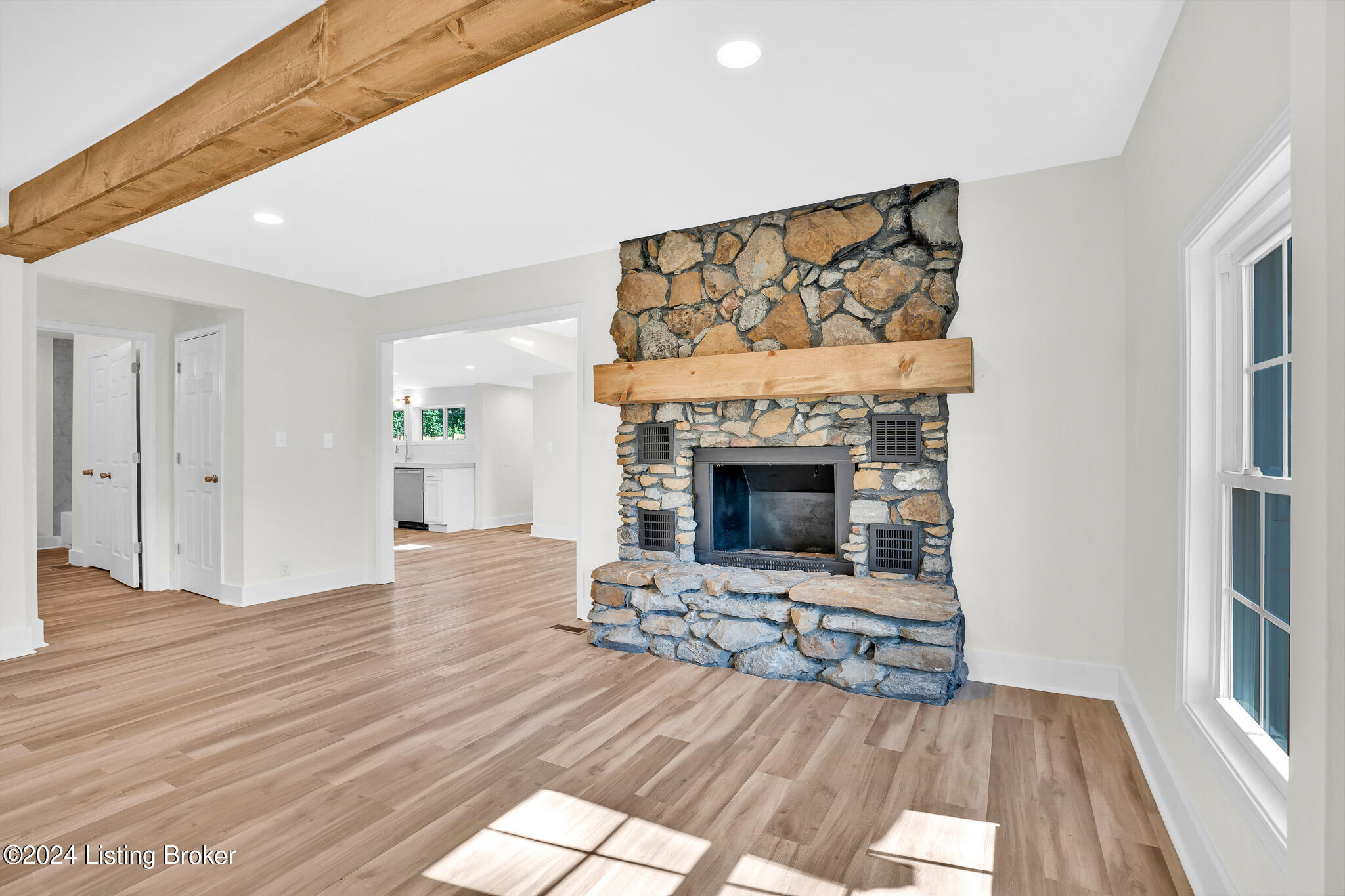 9709 W Manslick Rd, Fairdale, Kentucky image 16