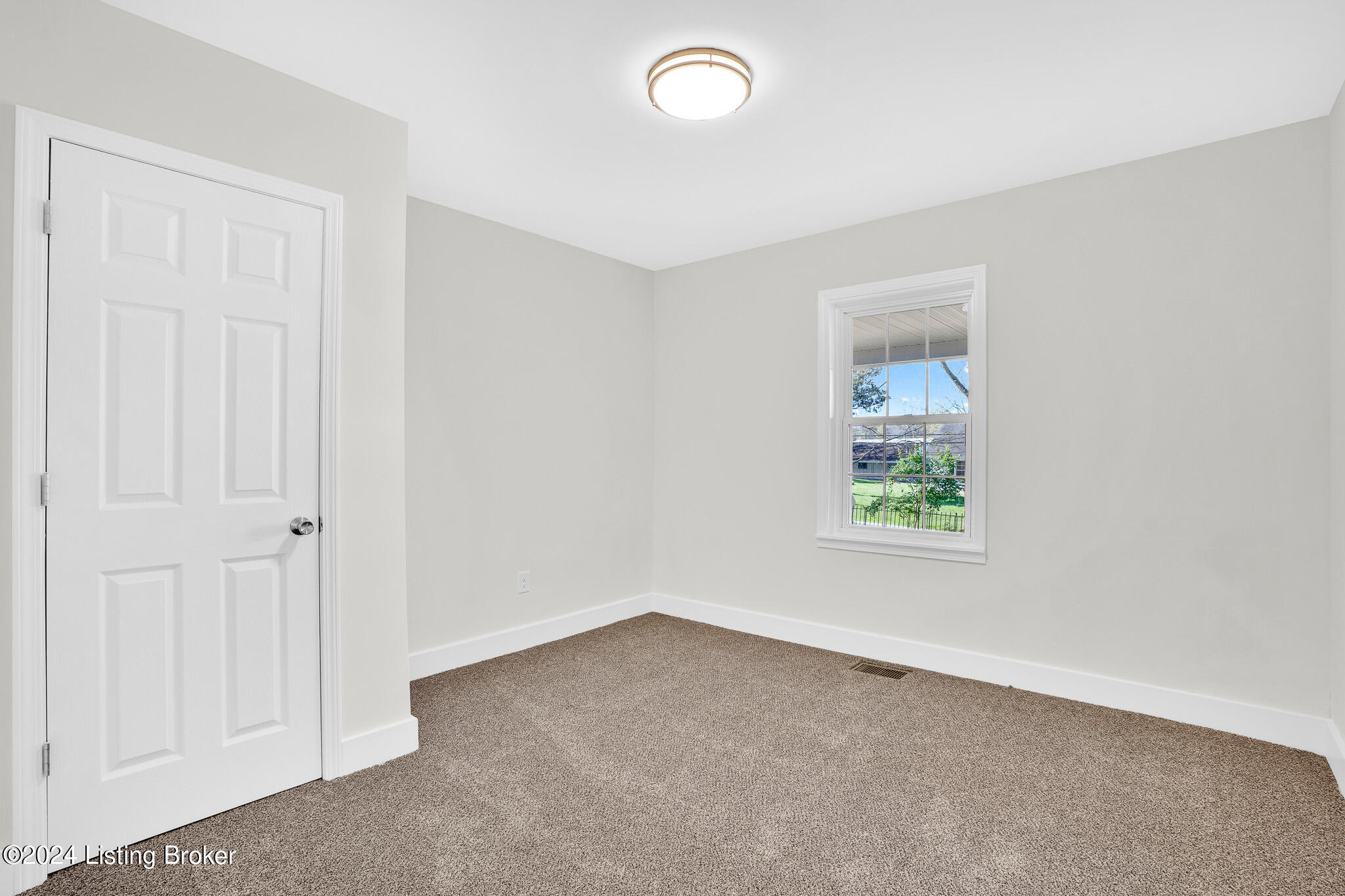 9709 W Manslick Rd, Fairdale, Kentucky image 29