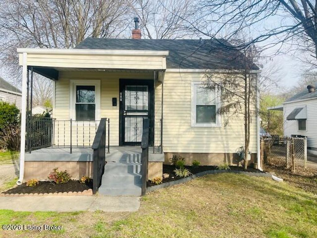 Photo of 717 Gheens Ave, Louisville, KY 40214 (MLS # 1712310)