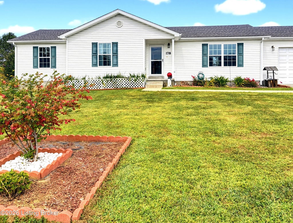 Photo of 178 Casablanca Ct, Cecilia, KY 42724 (MLS # 1727567)