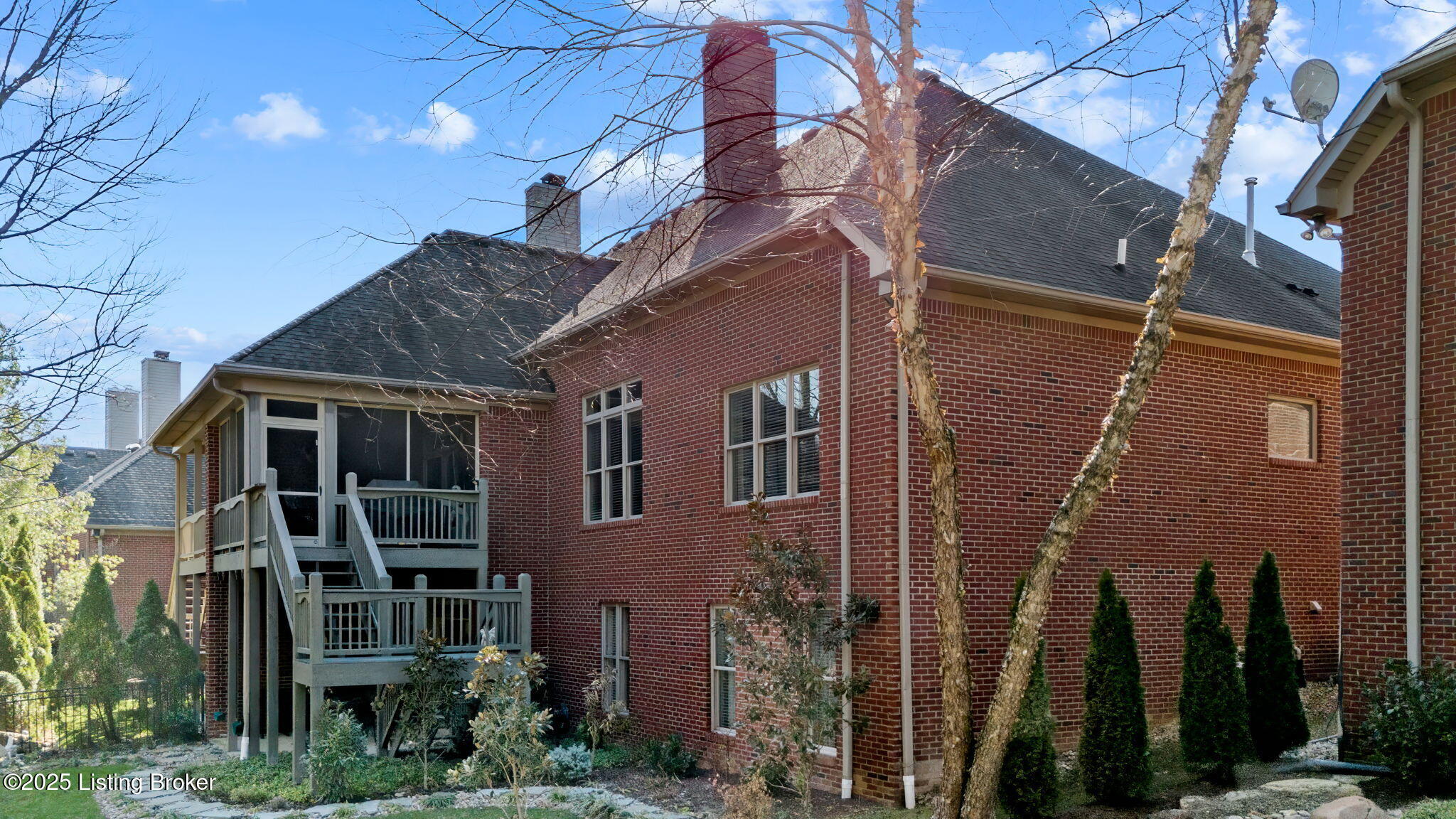 329 Lanai Ct, Louisville, Kentucky image 5