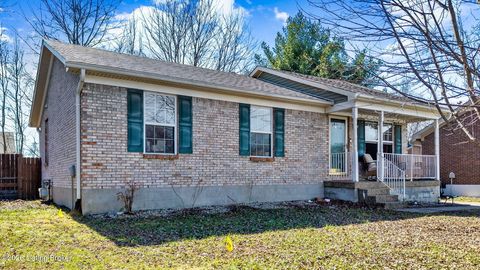 Photo of 4012 Cedarway Ct, Louisville, KY 40229 (MLS # 1710895)