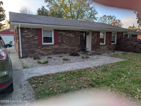 Photo of 261 Doctors Dr, Shelbyville, KY 40065 (MLS # 1711664)