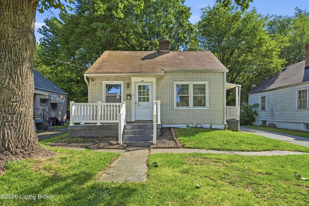 Photo of 3325 Schneiter Ave, Louisville, KY 40215 (MLS # 1717233)