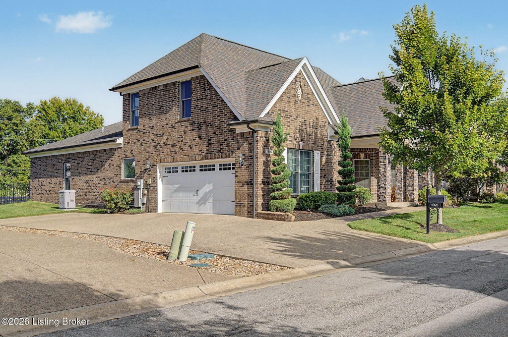Photo of 1925 Rivers Landing Dr, Prospect, KY 40059 (MLS # 1730203)