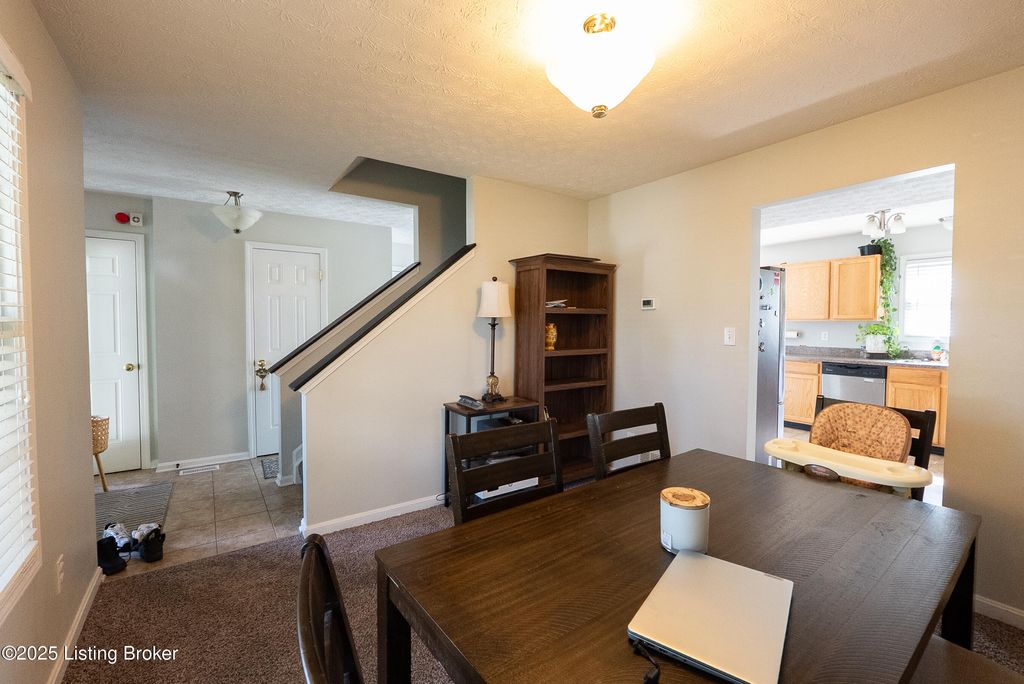 Photo of 8702 Pitch Pine Way, Louisville, KY 40228 (MLS # 1702333)