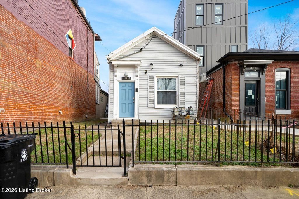 Photo of 1103 Logan St, Louisville, KY 40204 (MLS # 1707233)