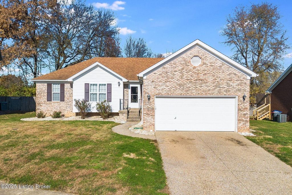 Photo of 7025 Alma June Way, Louisville, KY 40228 (MLS # 1704651)