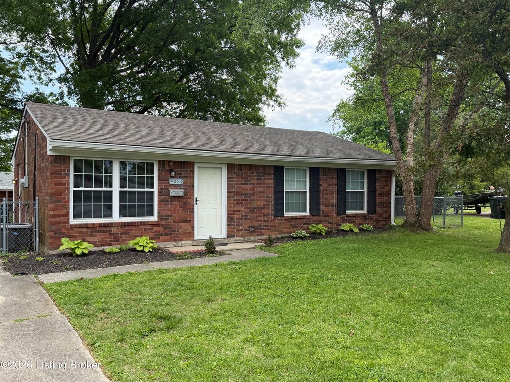 Photo of 4021 Tally Ho Ct, Louisville, KY 40299 (MLS # 1716237)