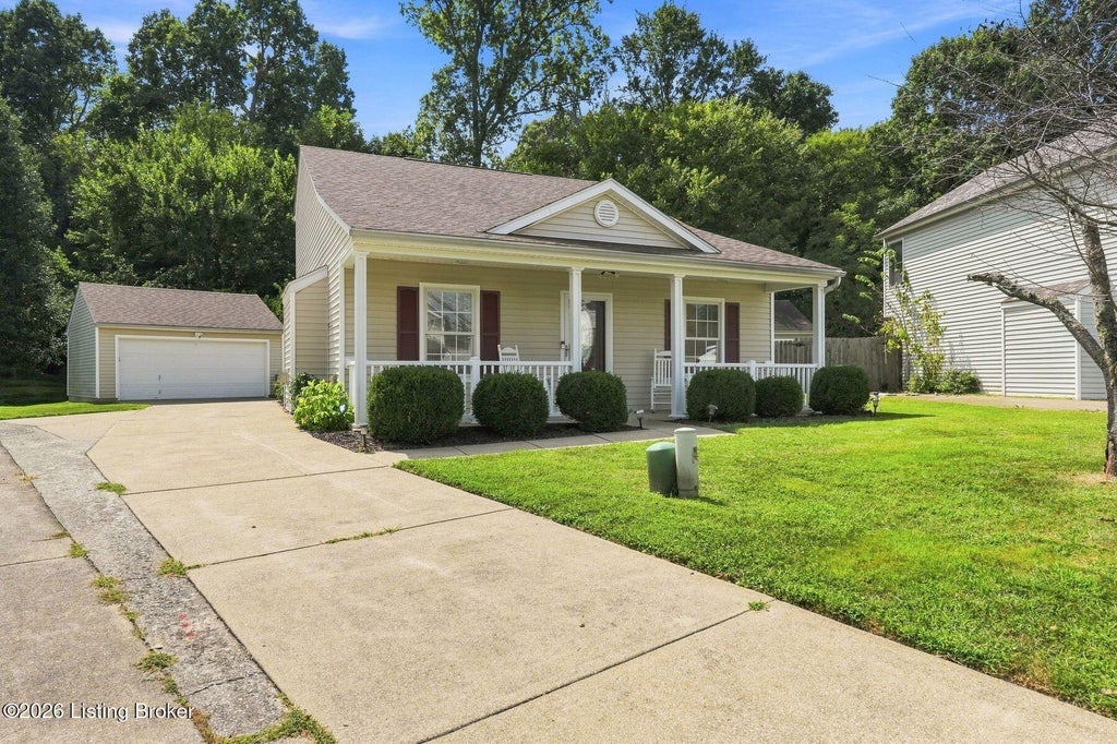 Photo of 6314 Maravian Dr, Louisville, KY 40258 (MLS # 1728636)