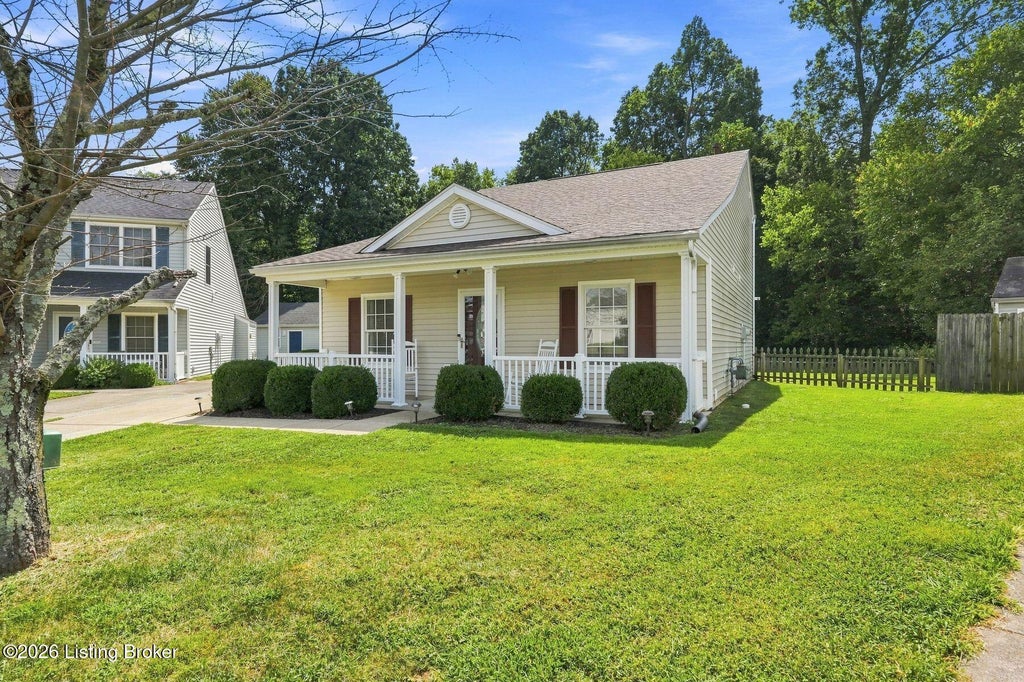 Photo of 6314 Maravian Dr, Louisville, KY 40258 (MLS # 1728636)