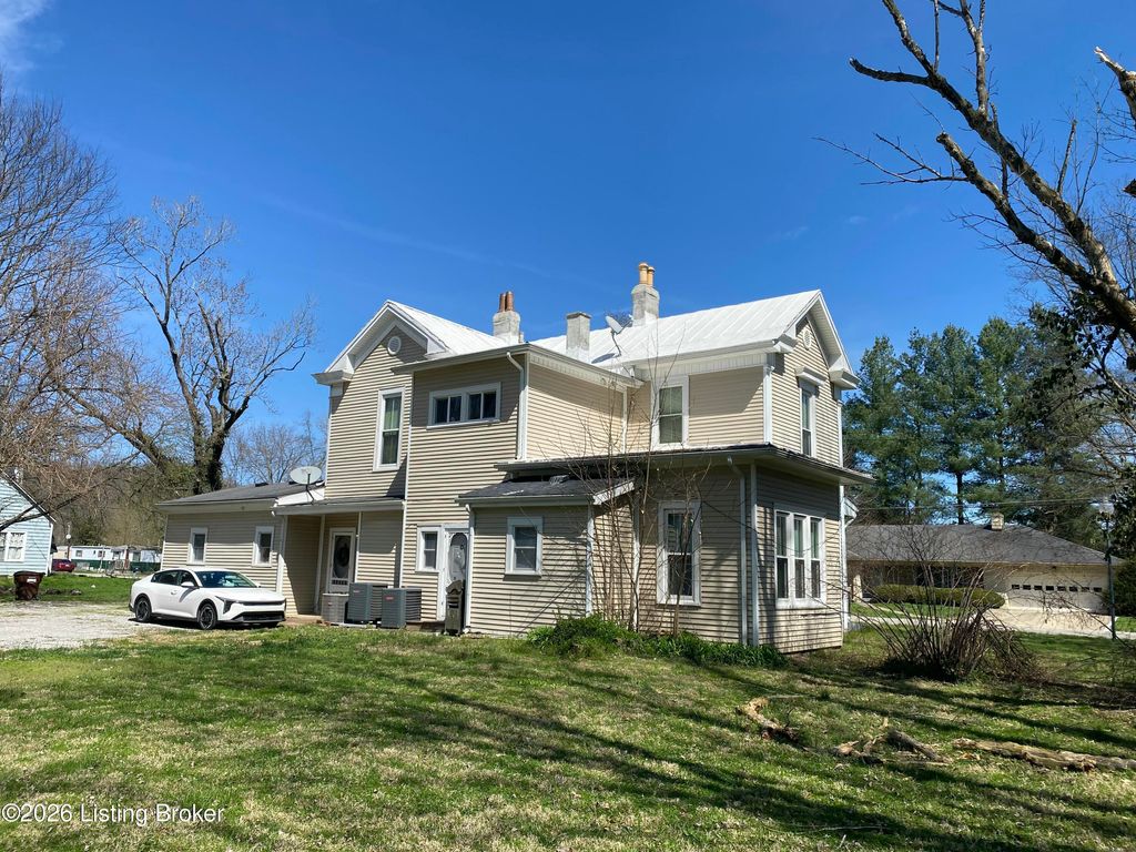 Photo of 313 Washington St, Taylorsville, KY 40071 (MLS # 1712597)