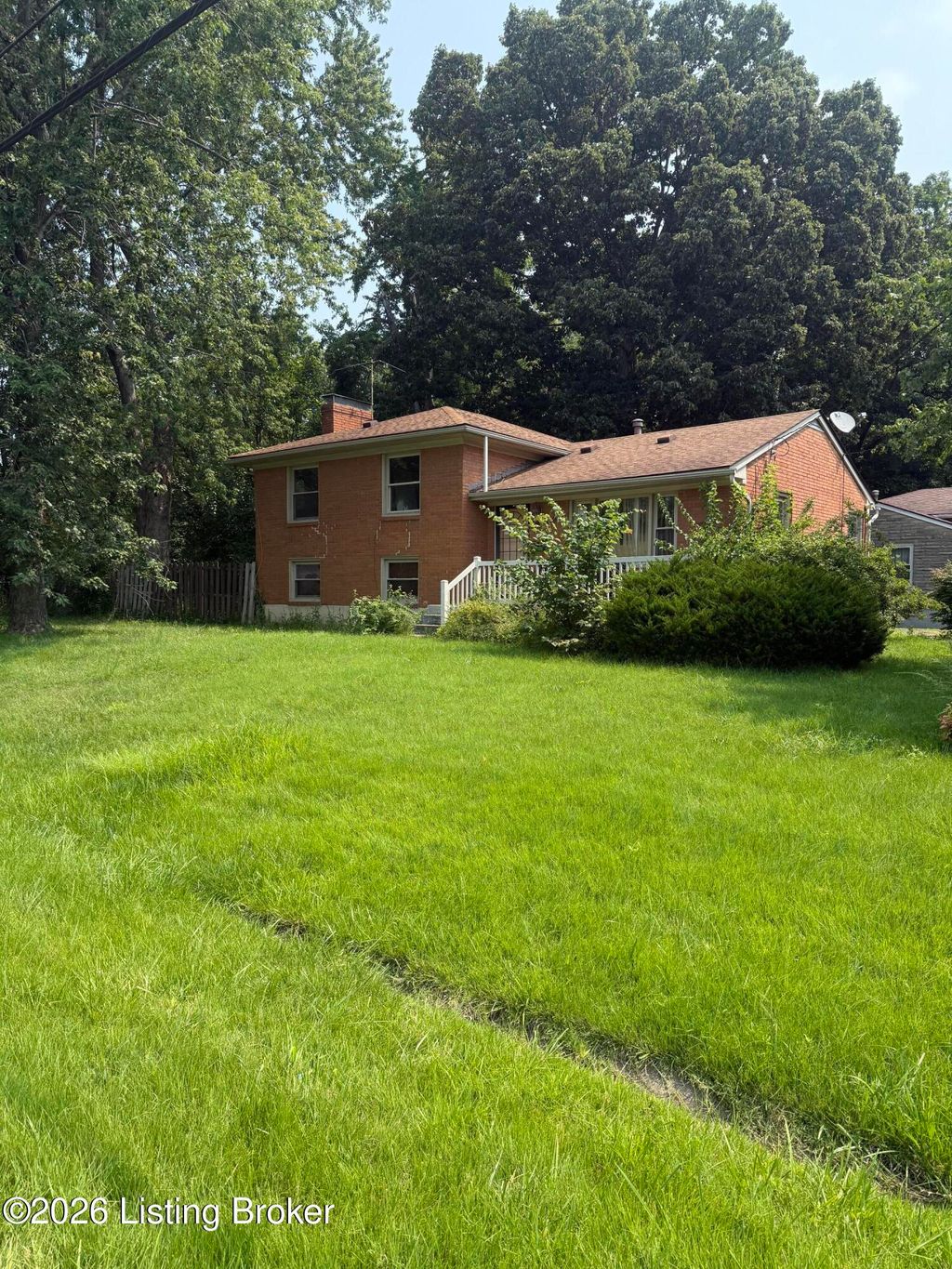 Photo of 5629 Carolyn Way, Louisville, KY 40219 (MLS # 1724572)