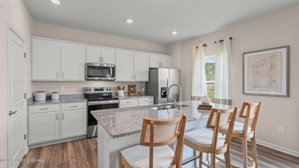 Photo of 11105 Pheasant Run Ct, Louisville, KY 40229 (MLS # 1713175)