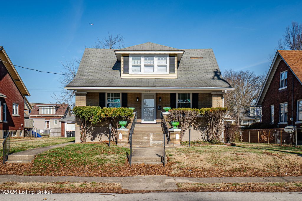 Photo of 4307 River Park Dr, Louisville, KY 40211 (MLS # 1706066)