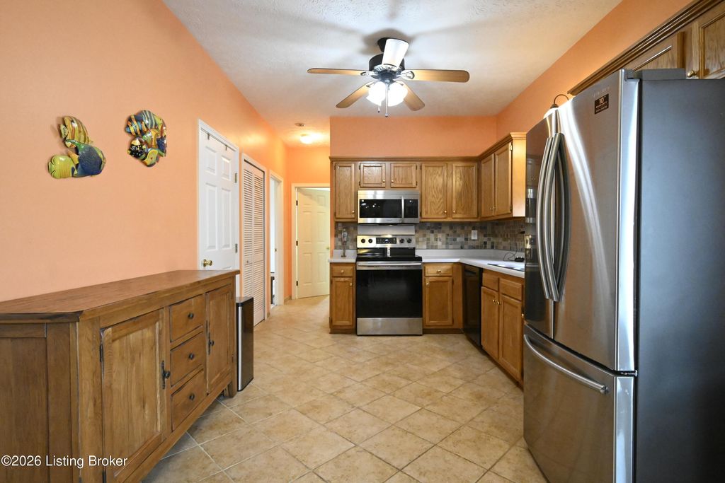 Photo of 9921 Lancewood Rd, Louisville, KY 40229 (MLS # 1707631)