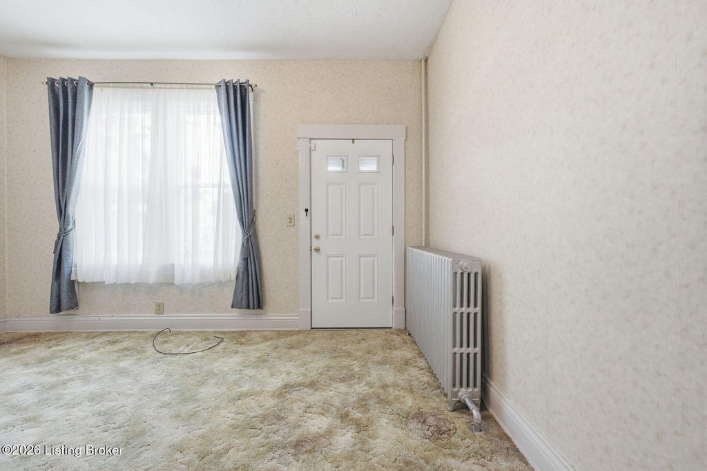 Photo of 1153 Julia Ave, Louisville, KY 40204 (MLS # 1728885)
