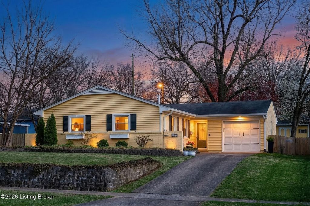 Photo of 2834 Rockhaven Ave, Louisville, KY 40220 (MLS # 1711638)