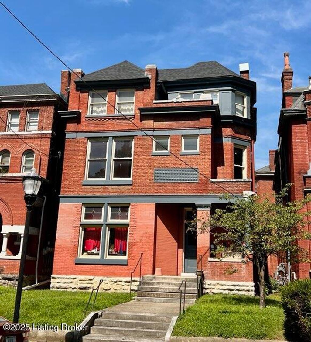 Photo of 1436 S 4th St #1, Louisville, KY 40208 (MLS # 1705085)