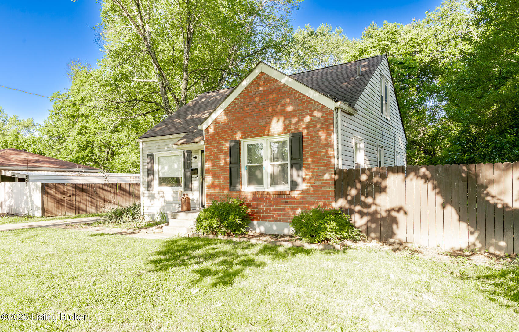 5100 Roederer Dr, Louisville, Pennsylvania image 2