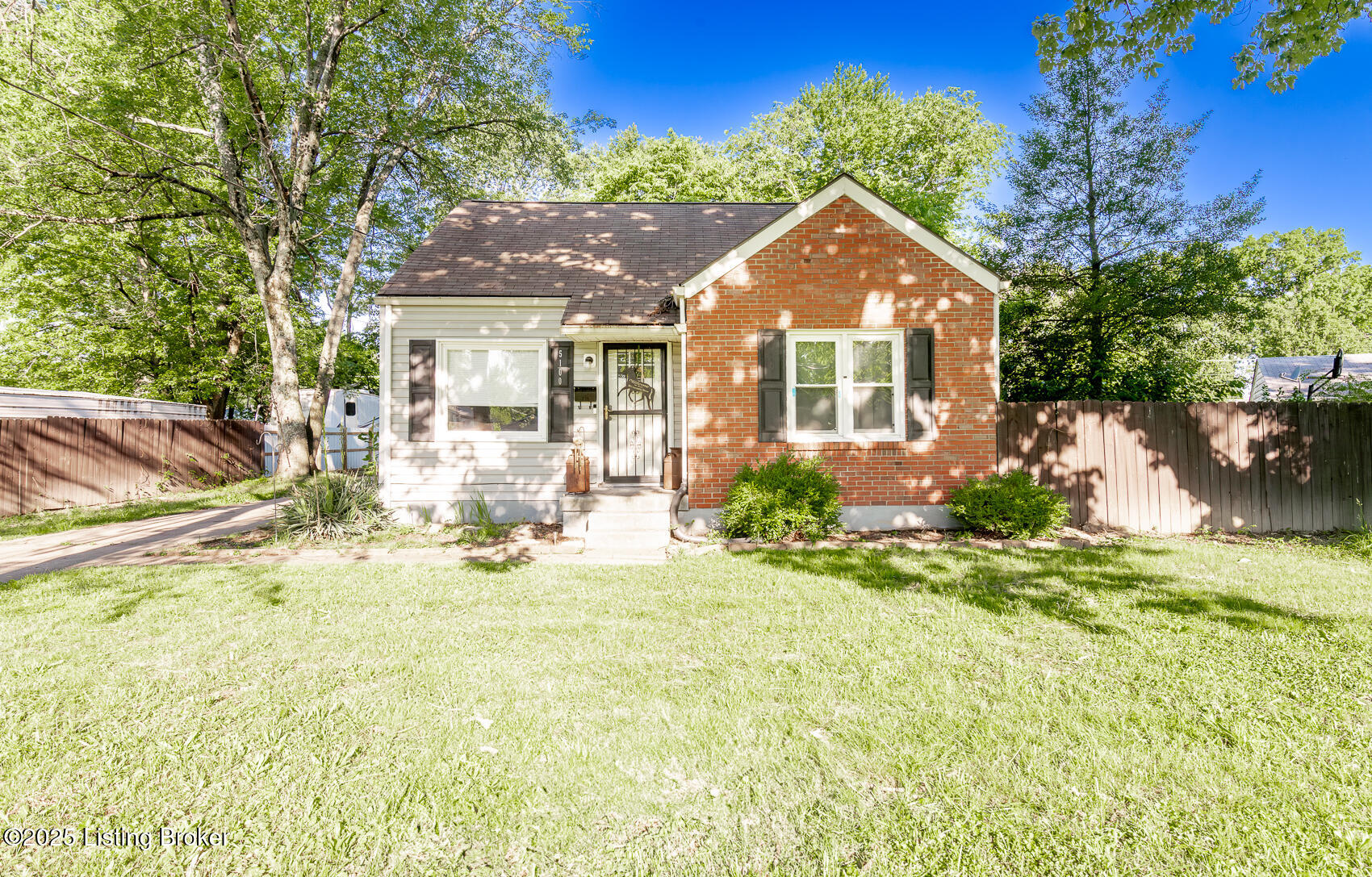 5100 Roederer Dr, Louisville, Pennsylvania image 1
