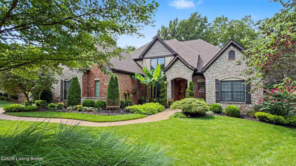 Photo of 10912 Rock Valley Ct, Louisville, KY 40241 (MLS # 1726388)