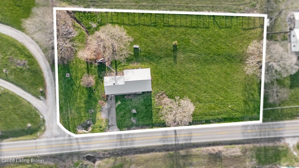 Photo of 5657 Lagrange Rd, Shelbyville, KY 40065 (MLS # 1712626)